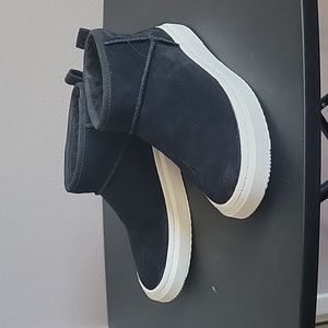 UGG Black Sz 6 shoes